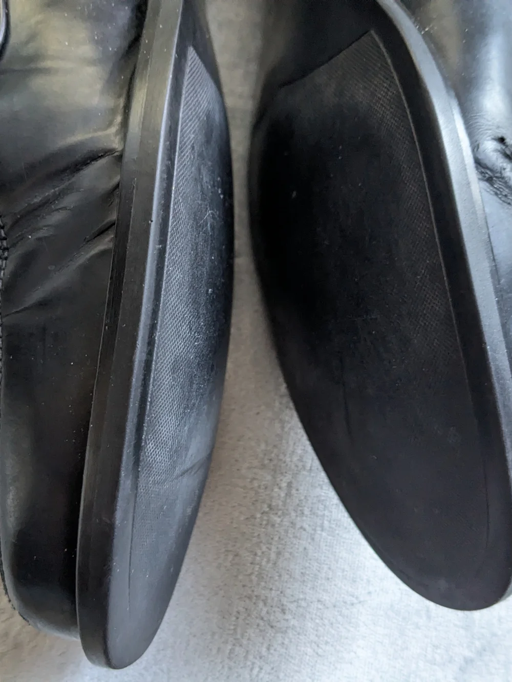 Prada loafers 100%